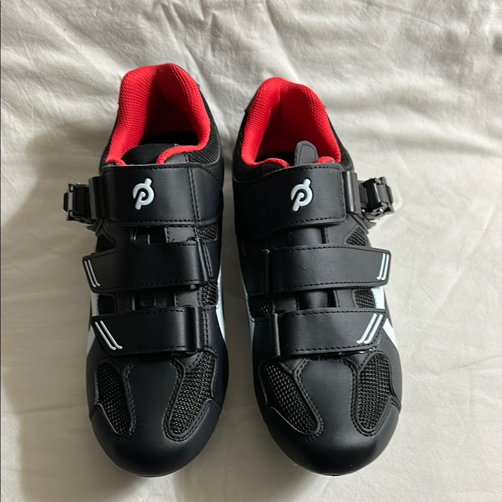 Peloton bicycling shoes w 9.5